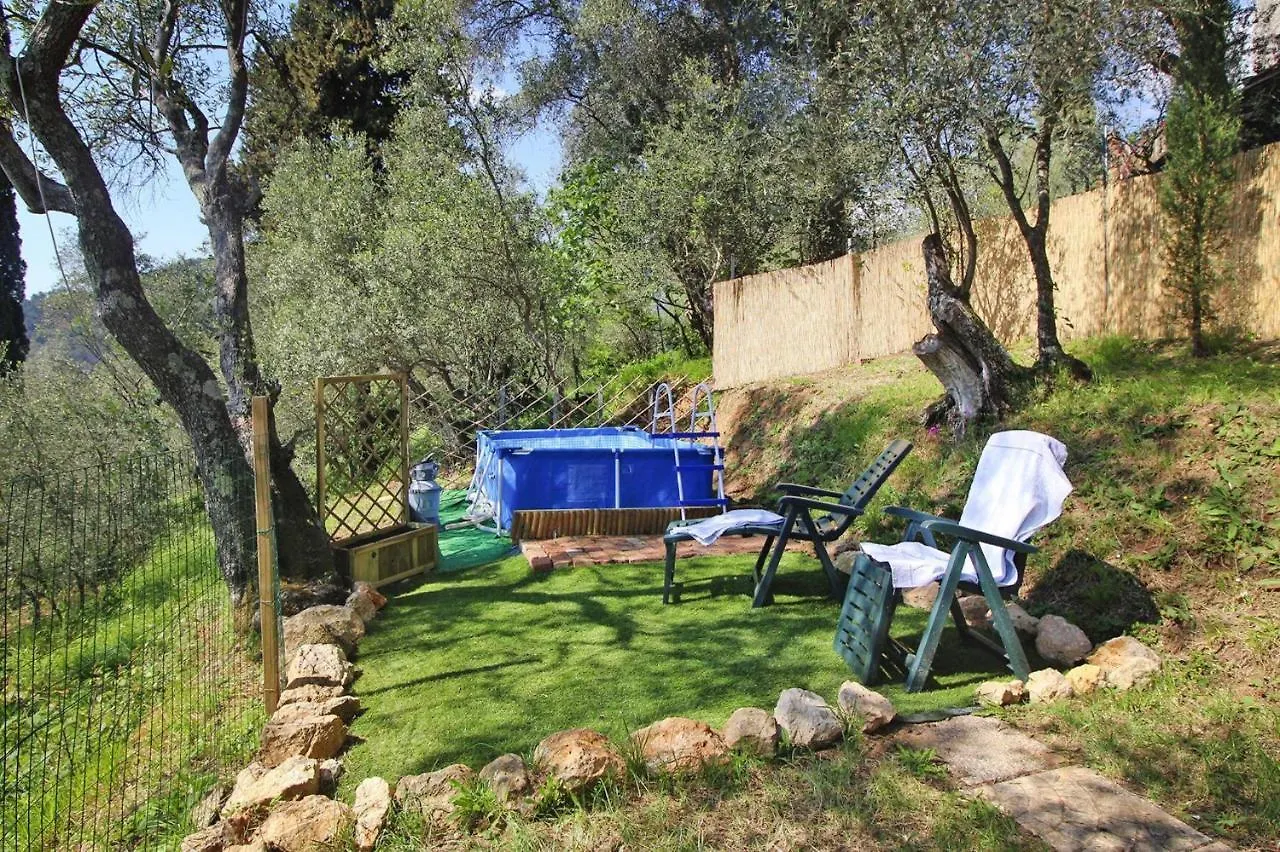 Holiday Home With Above-Ground Pool And Sea View In Monteggiori Santa Lucia  0*, Santa Lucia (Lucca)